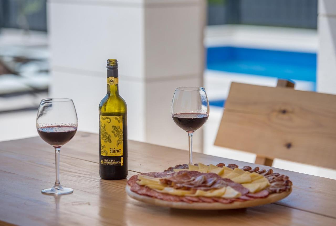 Villa Periska Skrbčići エクステリア 写真